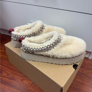 UGG Tazz Braid